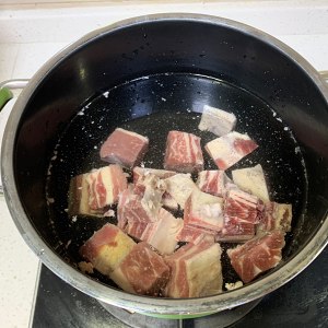 The practice measure of soup of turnip beefsteak bone 4