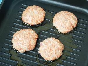 The practice measure of onion beef cake 9