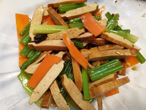 The practice measure of steamed stuffed bun of stuffing of beef carrot green Chinese onion 13