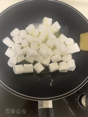 Aoliao is arrogant the practice move that ties candy 3
