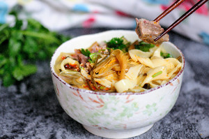 The practice measure that the Shu Xin that the Yang Shang with the true hotpot of chunk of noodle of curry sheep soup lets you eat sets his mind at again 22