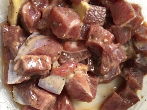 The practice measure of meal of beef of sauce of black any of several hot spice plants 1