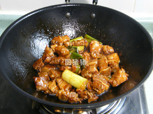 The practice measure of sirlon of braise in soy sauce 6