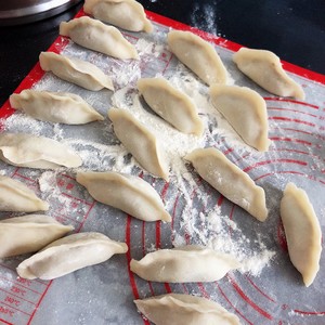 The practice measure with beef juicily steamed dumpling 3