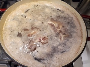The practice measure of pink of Vietnam beef soup 3