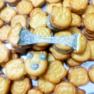 Also can pull in the winter very long the practice measure of the Niu Za sandwich biscuits that pulls silk 8