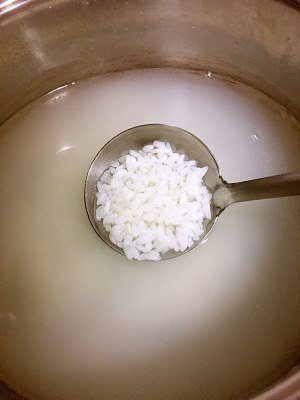 The practice measure of celery beef congee 1
