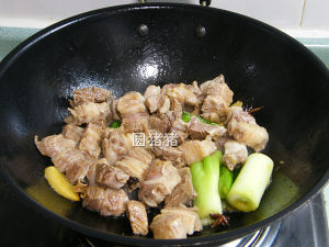 The practice measure of sirlon of braise in soy sauce 5