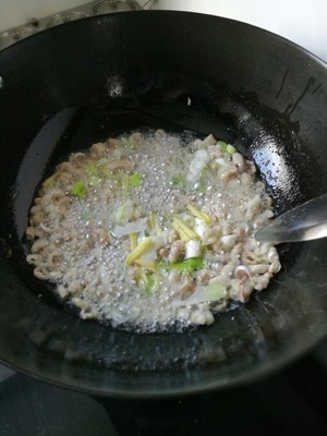 The practice measure of ovine chipped cooked entrails of sheep or oxen 7