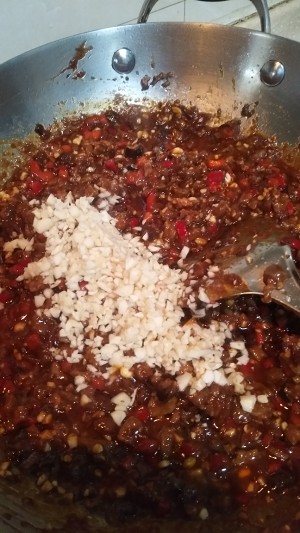 The practice measure of sauce of Xianggu mushroom beef 30