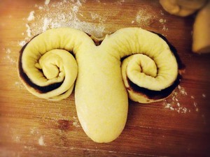 Ovine baa baas (sweetened bean taste, shredded coconut stuffing) the practice measure of biscuit 8