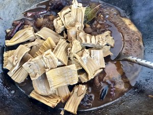 The practice measure that dried bamboo shoots burns bovine muscle 11