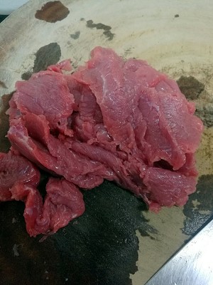 Beef bloats so, fry beef tender not the practice measure of raw meat or fish 1