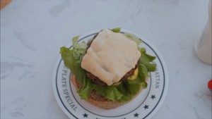 Healthy beef Zhi person the practice measure of hamburger 7