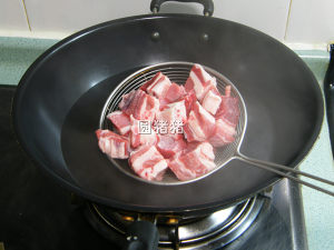 The practice measure of sirlon of braise in soy sauce 2