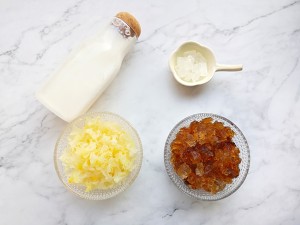 [peach glue tremella stews milk] inside the practice measure that adds tremella to give glue key quickly 1