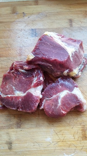 The practice measure of sauce of Xianggu mushroom beef 2