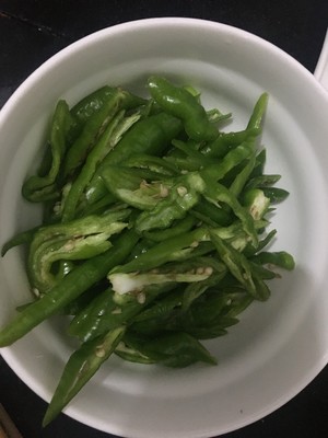 The practice measure of silk of green pepper beef 3