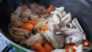 Carrot burns the sheep is small [close child eat] practice measure 3