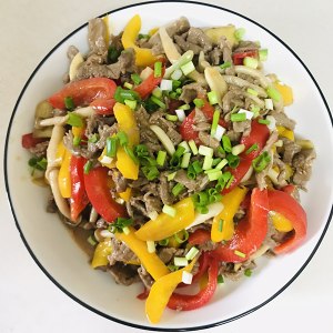 The practice measure that enters the mouth to change beef silk namely 8