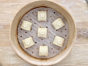 Exquisite and smooth ferment the practice measure of milk steamed bread 20