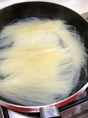 The winter should have this bowl namely, the practice measure of ground rice of reeky sweet hot sirlon 6