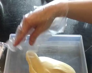 The practice measure that contains milk lollipop 4