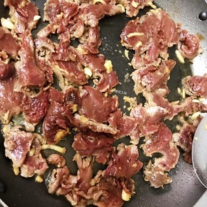 Beef is fried on the west the practice measure of orchid 2