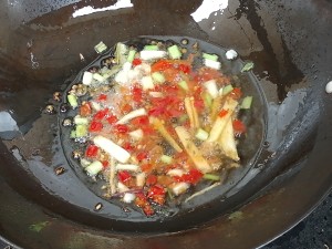 Exceed go with rice - the practice measure of silk of beef of onion green pepper 4
