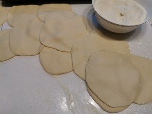 The practice measure of steamed stuffed bun of stuffing of beef carrot green Chinese onion 5