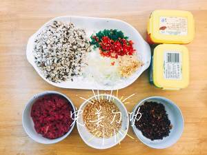 The practice measure that contains beef sauce 2