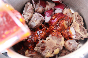 The practice measure of Korean Style Oxtail Stew of oxtail of Han type braise in soy sauce 7
