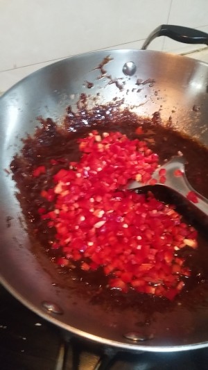 The practice measure of sauce of Xianggu mushroom beef 25