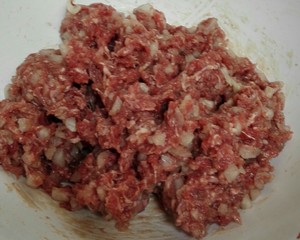 The practice measure of cake of beef of the daily life of a family 3