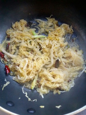 The pickled Chinese cabbage of old grandma stews the practice measure with miscellaneous sheep 3