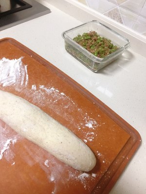 The practice measure that the kidney bean beef with delicate deft hand includes 3