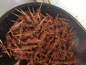 Toothpick beef is strung together - the practice measure of Hunan taste 5
