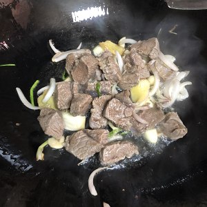 The practice measure of sweet thick beef curry 4