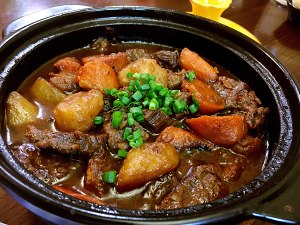 The practice measure of the beef of rustle potato carrot that stew 12
