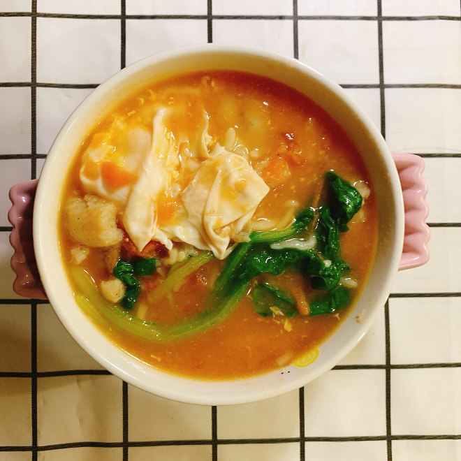トマトドラゴンの魚の魚はスープの麺の練習を加熱し、おいしい方法