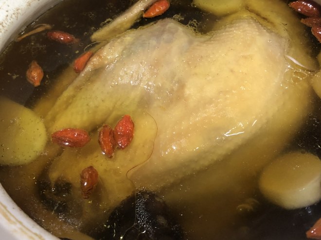 
The practice of slow fire chicken broth, how is slow fire chicken broth done delicious