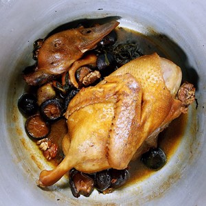 The practice measure of the duck of oily stew of · Xianggu mushroom that the adult on the mother loves most 11