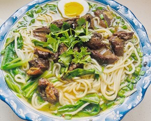 Face of flesh of duck of braise in soy sauce (duck soup bottom) practice measure 20