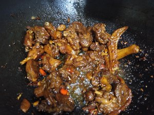 The practice measure of the duck of dry stir-fry before stewing that fragrance circles the earth 3 rounds 6