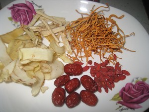 The practice measure that Chinese caterpillar fungus spends soup of the duck that stew 2