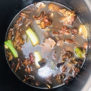 Face of flesh of duck of braise in soy sauce (duck soup bottom) practice measure 13