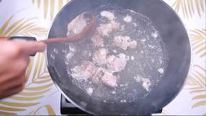 Kitchen of fabaceous gold beans - good drink exploded tomato sirlon boiling water, the practice measure that former tricks of the trade is here 4