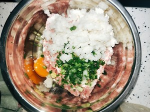 Soup of dumpling of lotus root of tomato · lotus (who does not love golden and golden meatball) practice measure 3