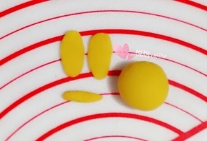 The practice measure of duckling steamed bread 8