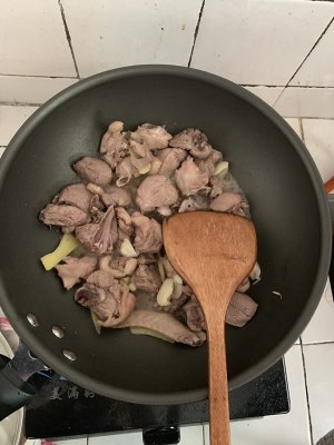 The practice measure of duck of purple perilla stew 2